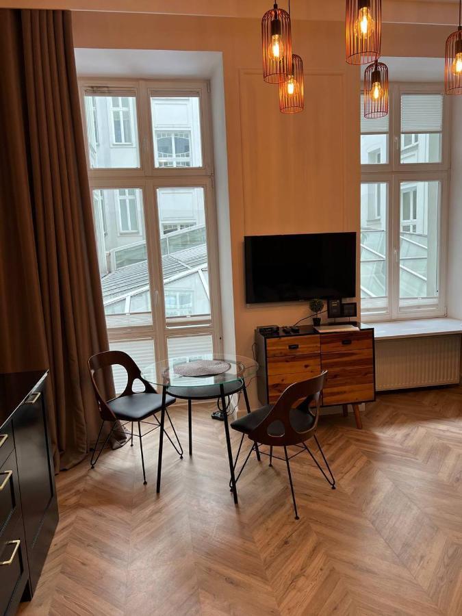 Luxury Apartment In The City Center , Wi-Fi - By Hik Apartments Varsóvia Exterior foto